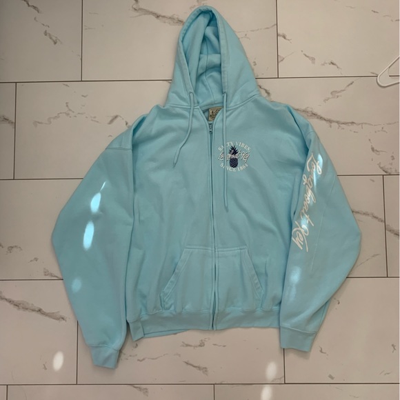 OVERSIZED LONGBOAT KEY ZIP UP - Picture 1 of 11